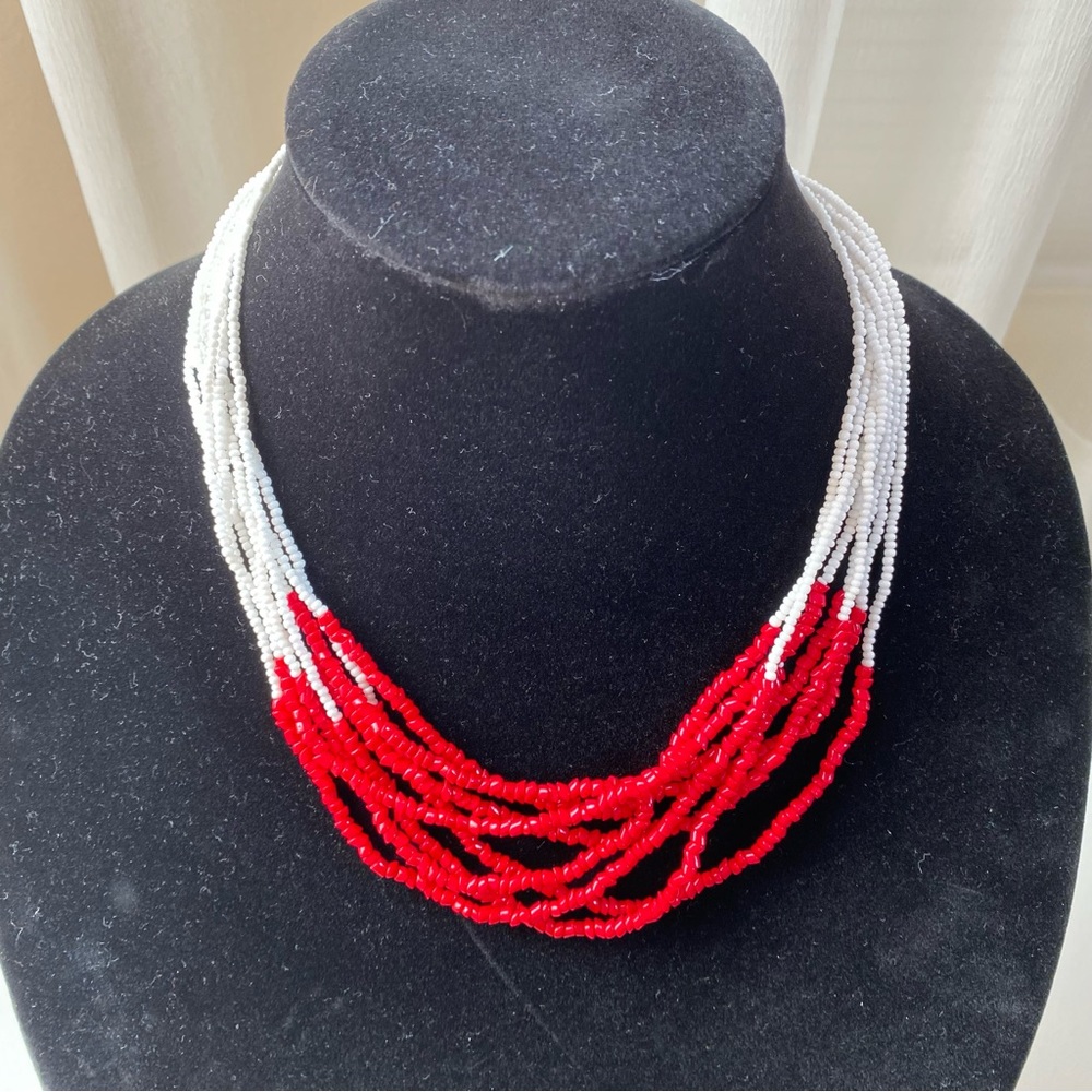 VINTAGE Beaded Necklace